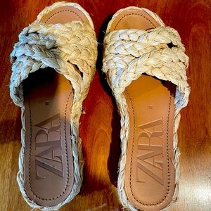 Zara raffia platform slides, size 36